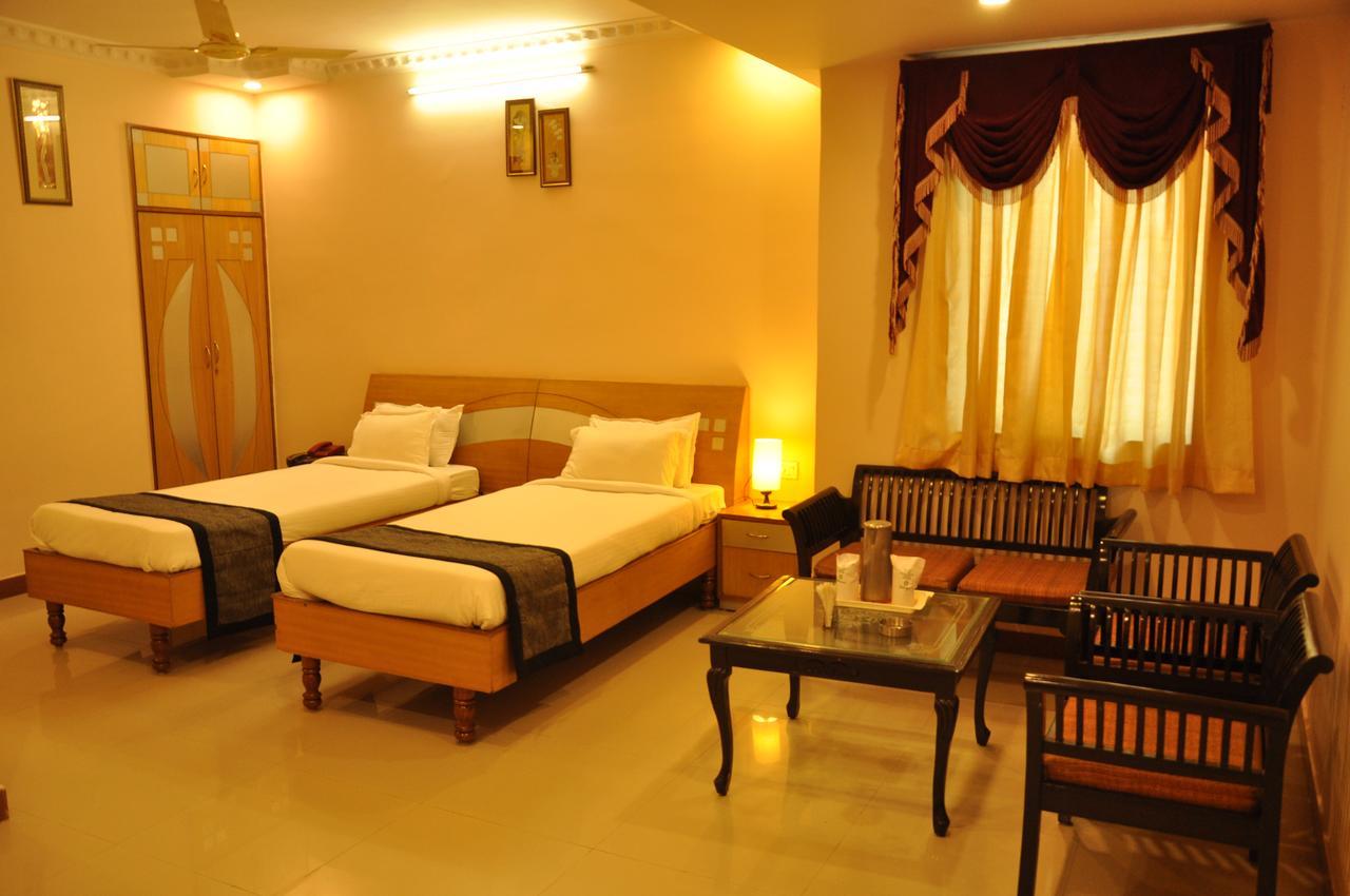 Hotel Kuber Palace Ranchi Extérieur photo